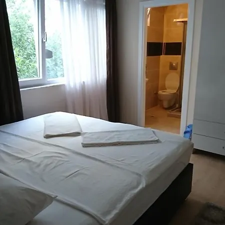 Ada Apart&hotel *